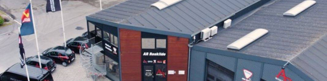 Facaden af One2move Biludlejning Roskilde