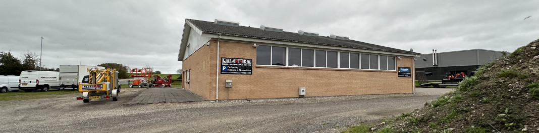 Facaden af One2move Biludlejning Hobro